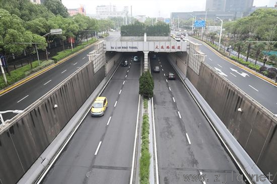 图说：大连路隧道是沪上首条“全寿命周期管理”的隧道 来源/隧道股份城市运营供图