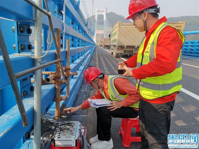 壮观！瓮安至开阳高速公路开州湖特大桥进行荷载试验